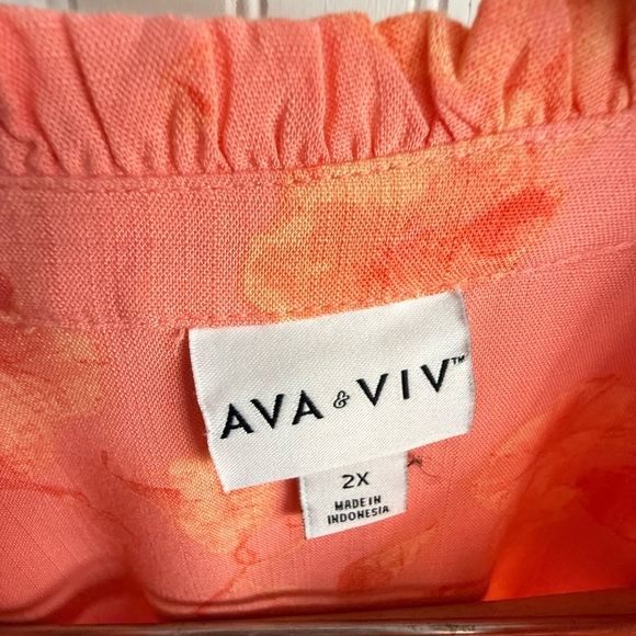 Ava & Viv Coral Floral Blouse Size 2X - Picture 2 of 5